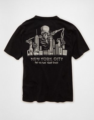 AE Standard Fit Halloween Graphic T-Shirt
