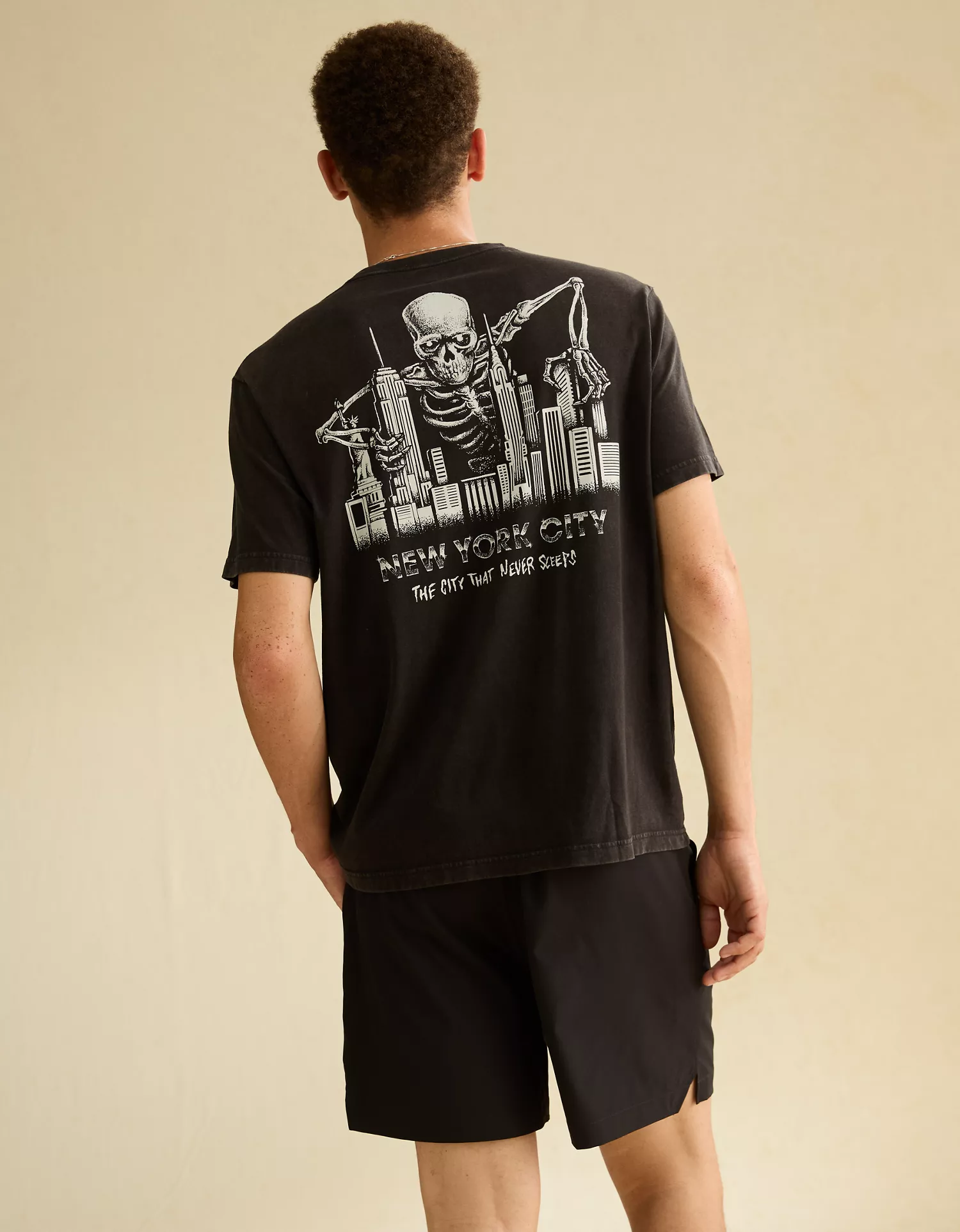 AE Standard Fit Halloween Graphic T-Shirt - thumbnail 9