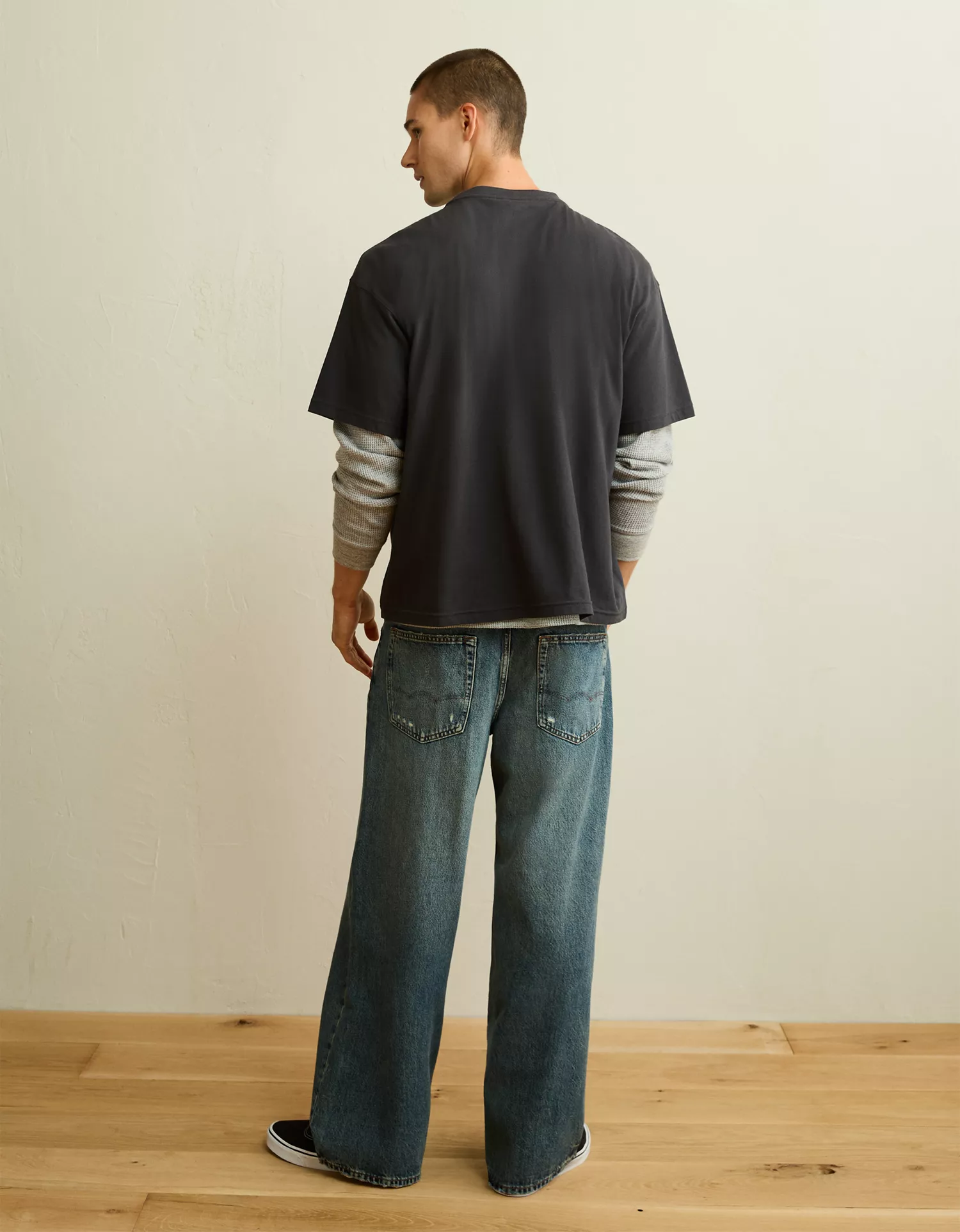 AE Boxy Fit Logo Graphic T-Shirt - thumbnail 2