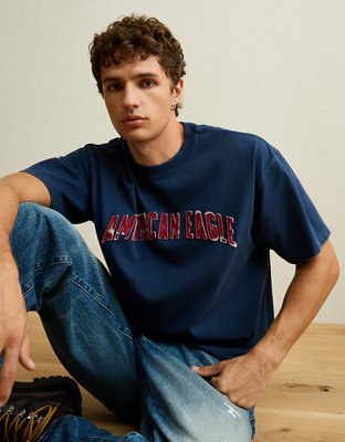 AE Standard Fit Logo Graphic T-Shirt