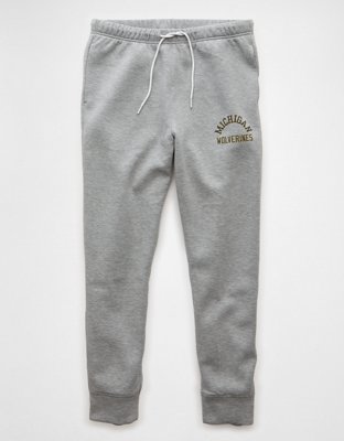 AE 24/7 Michigan Wolverines Graphic Jogger | American Eagle