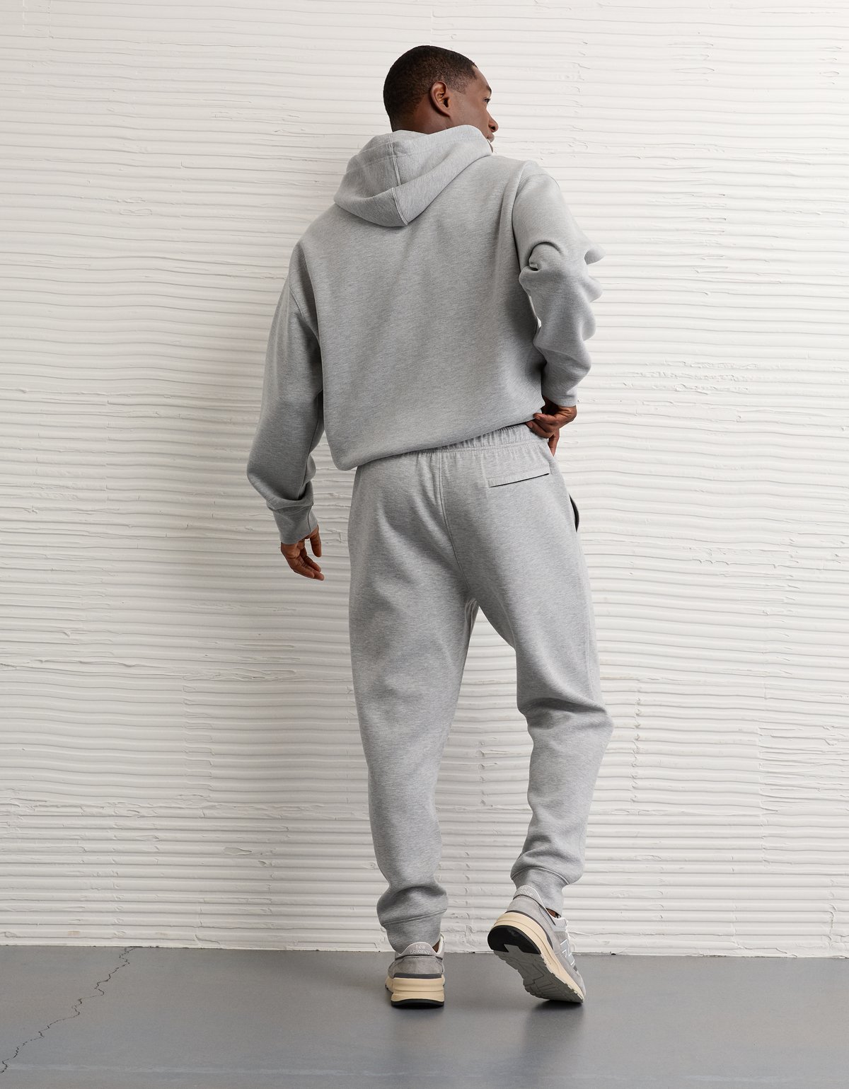 AE 24/7 Michigan Wolverines Graphic Jogger - image 2