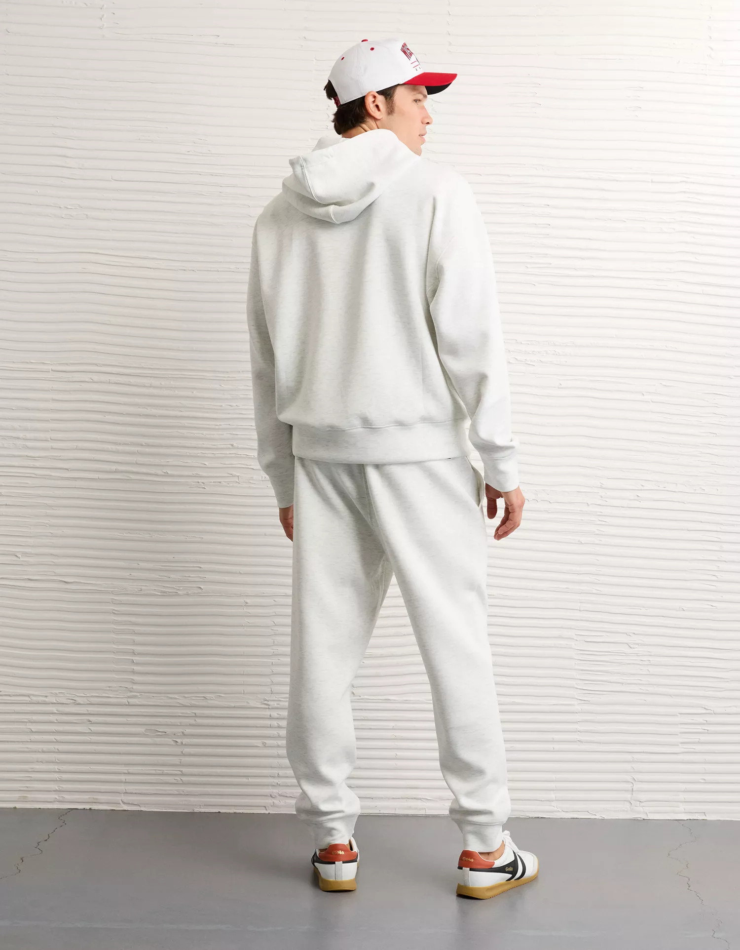 AE 24/7 Wisconsin Badgers Graphic Jogger - thumbnail 2