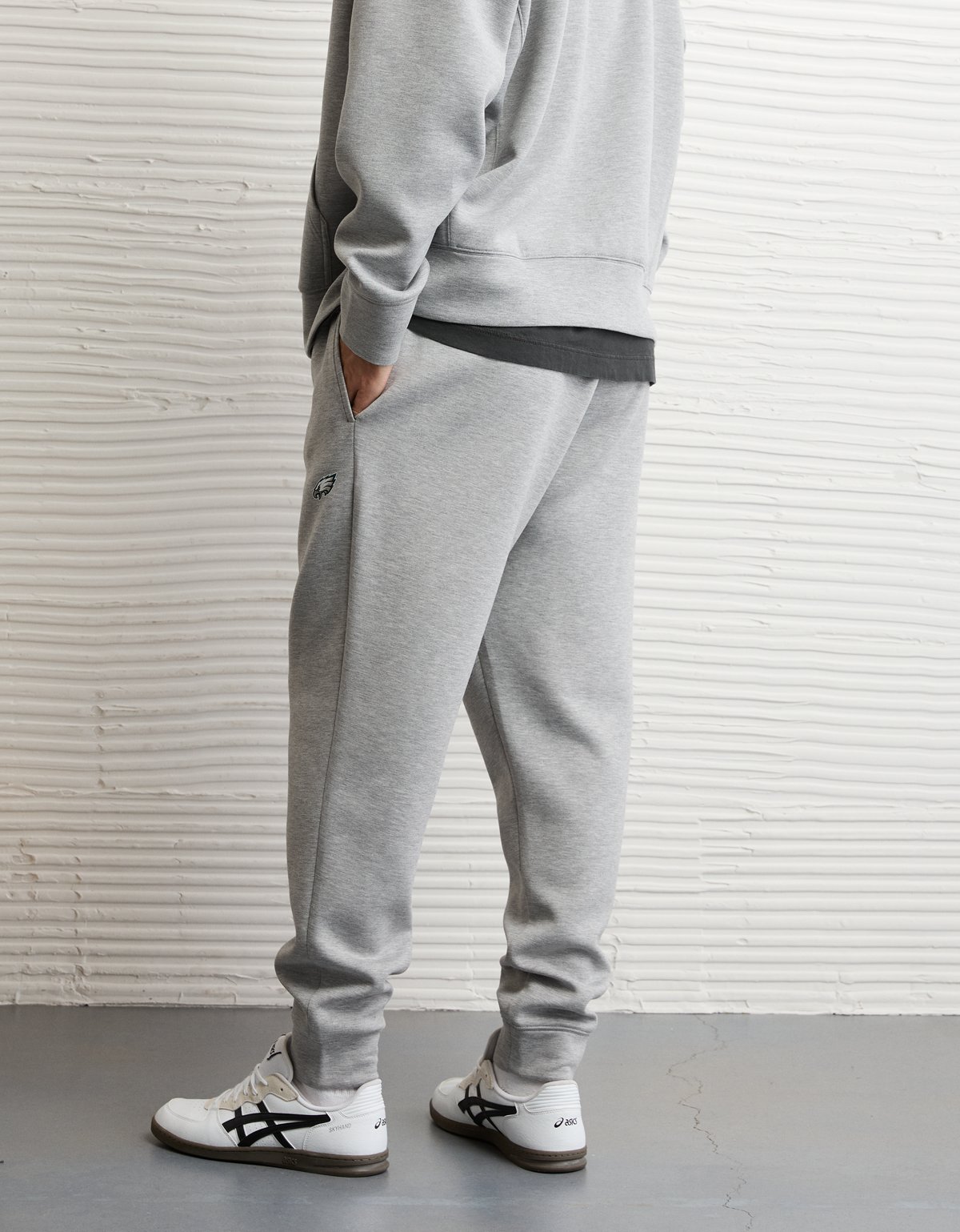 NFL Philadelphia Eagles Graphic Jogger - image 2