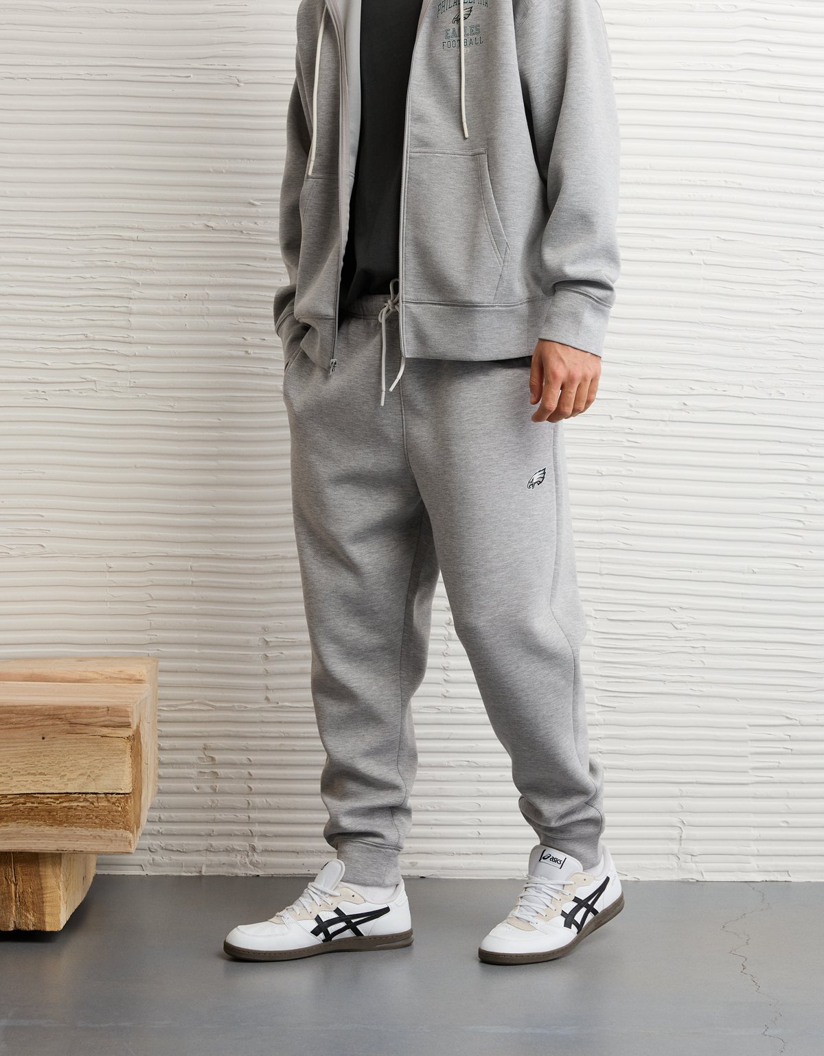 NFL Philadelphia Eagles Graphic Jogger - image 5