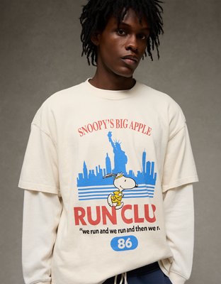 AE Boxy Snoopy Graphic T-Shirt