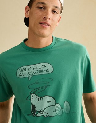 AE Standard Fit Snoopy Graphic T-Shirt | American Eagle