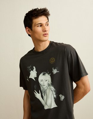AE Boxy Sabrina Carpenter Graphic T-Shirt | American Eagle