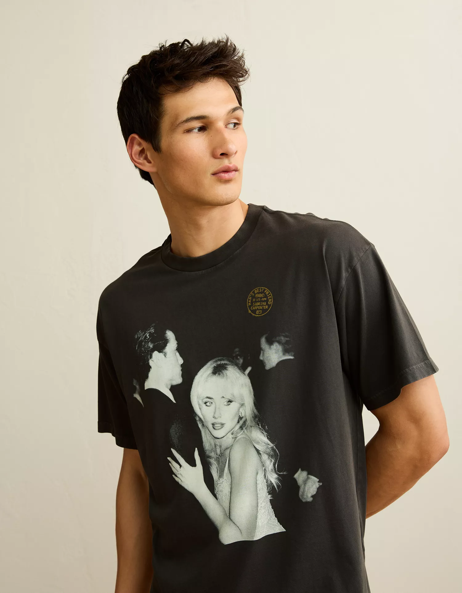 AE Boxy Fit Sabrina Carpenter Graphic T-Shirt - thumbnail 7