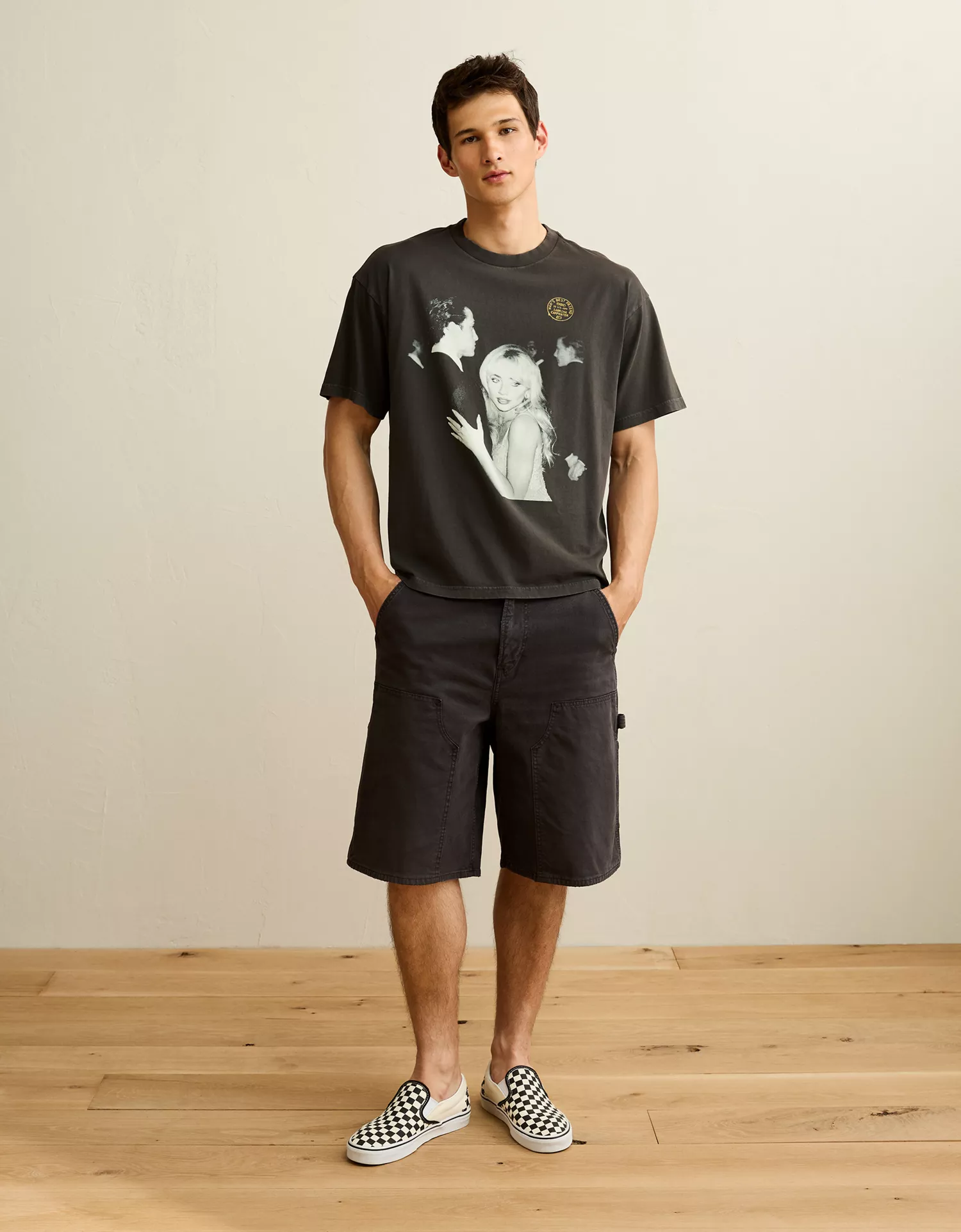 AE Boxy Fit Sabrina Carpenter Graphic T-Shirt - thumbnail 5