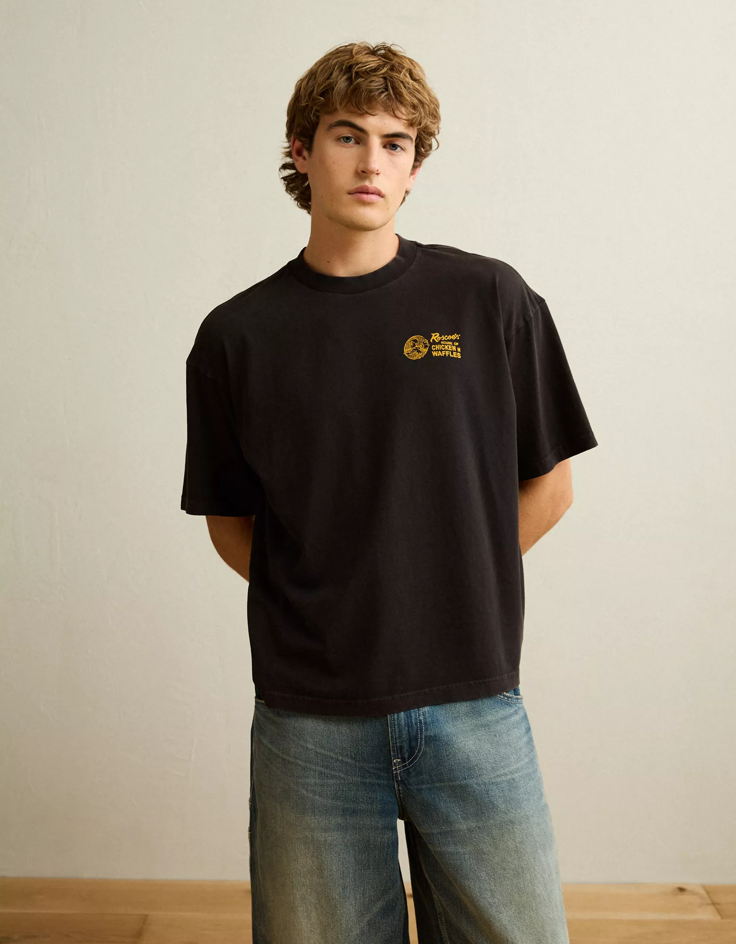 AE Boxy Fit Roscoe's Graphic T-Shirt