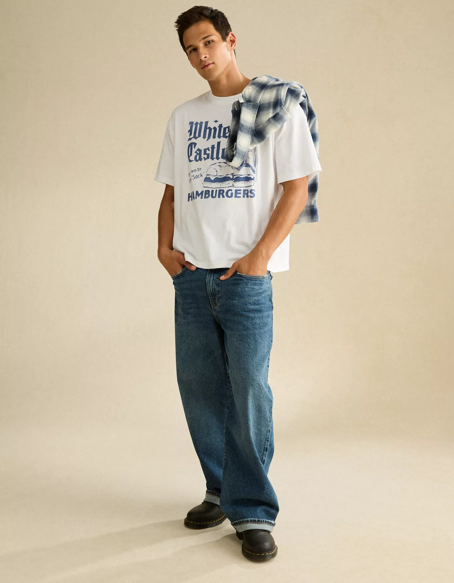 AE Boxy Fit White Castle Graphic T-Shirt - thumbnail 4