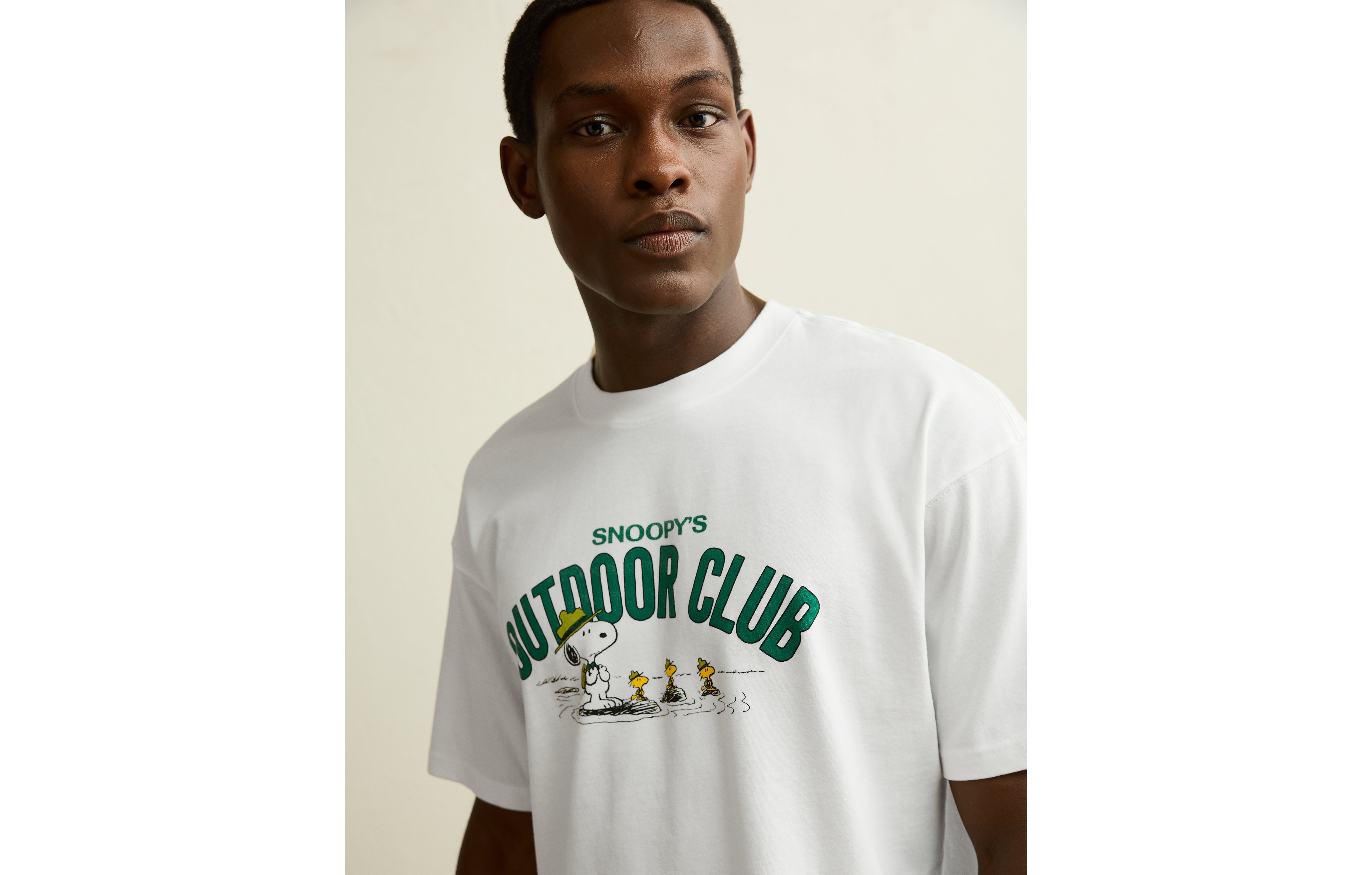 AE Boxy Fit Snoopy Graphic T-Shirt