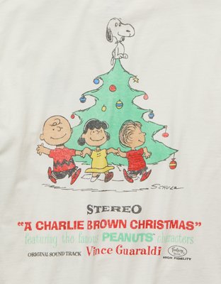 AE Standard Fit Charlie Brown Graphic T-Shirt