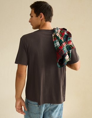 AE Standard Fit Snoopy Graphic T-Shirt
