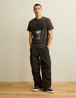 AE Standard Fit Snoopy Graphic T-Shirt