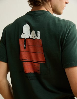 AE Standard Fit Snoopy Graphic T-Shirt