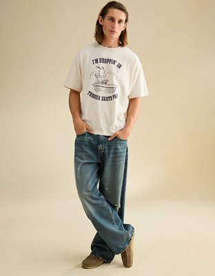 AE Boxy Fit Snoopy Graphic T-Shirt