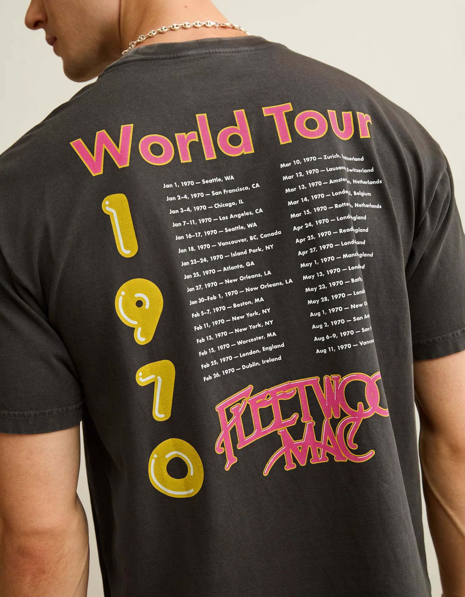 AE Boxy Fit Fleetwood Mac Graphic T-Shirt - thumbnail 2