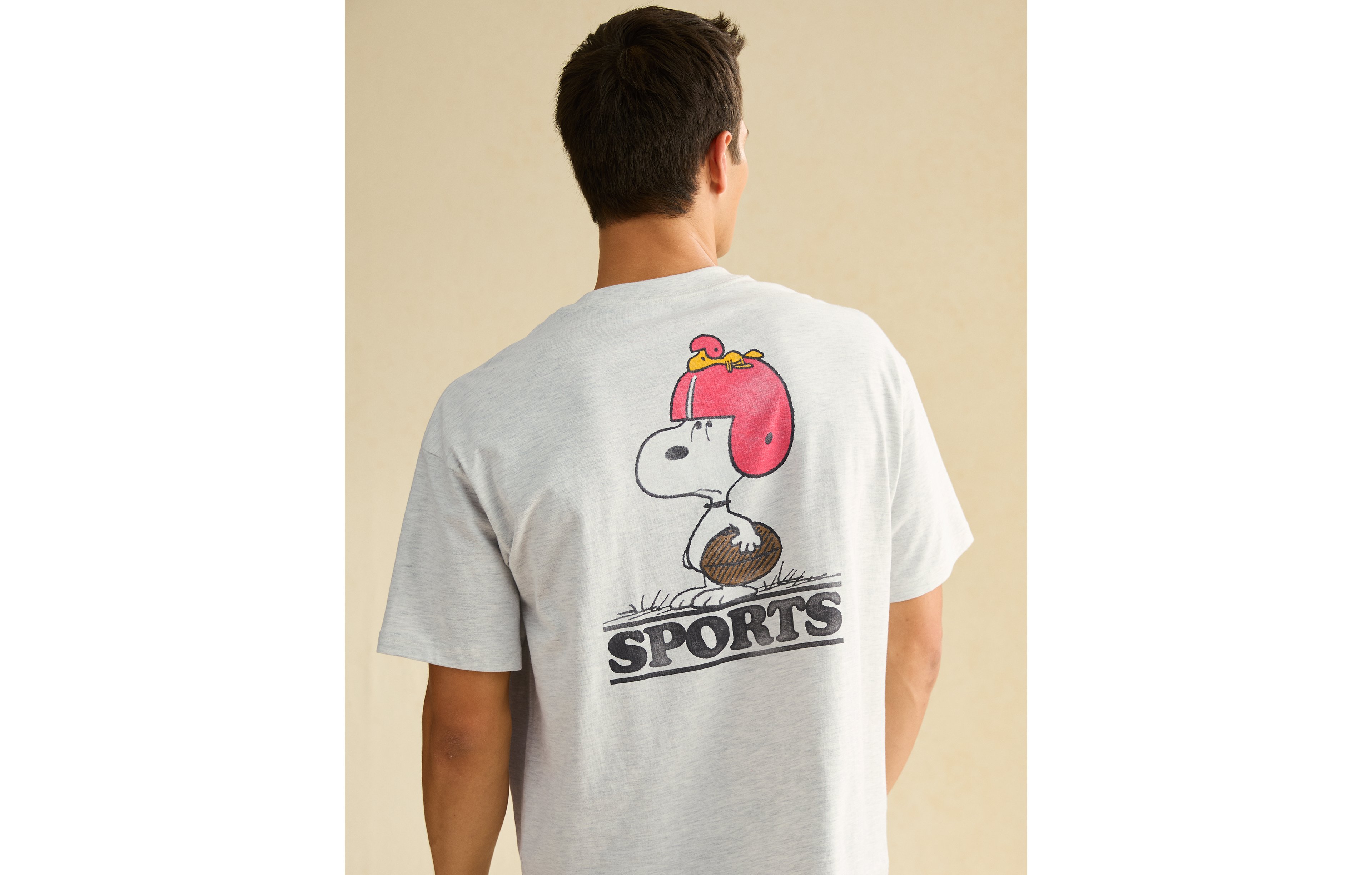 AE Boxy Fit Snoopy Graphic T-Shirt