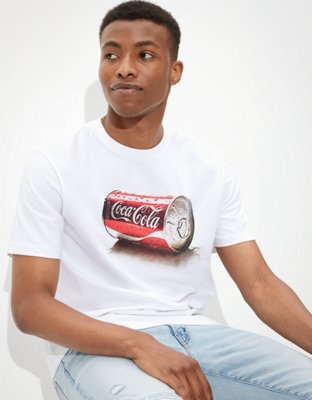 Tailgate Men's Coca-Cola Graphic T-Shirt | American Eagle