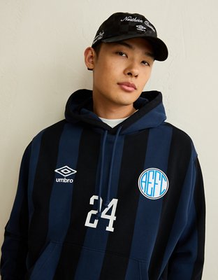 AE x Umbro Graphic Fleece Hoodie | American Eagle