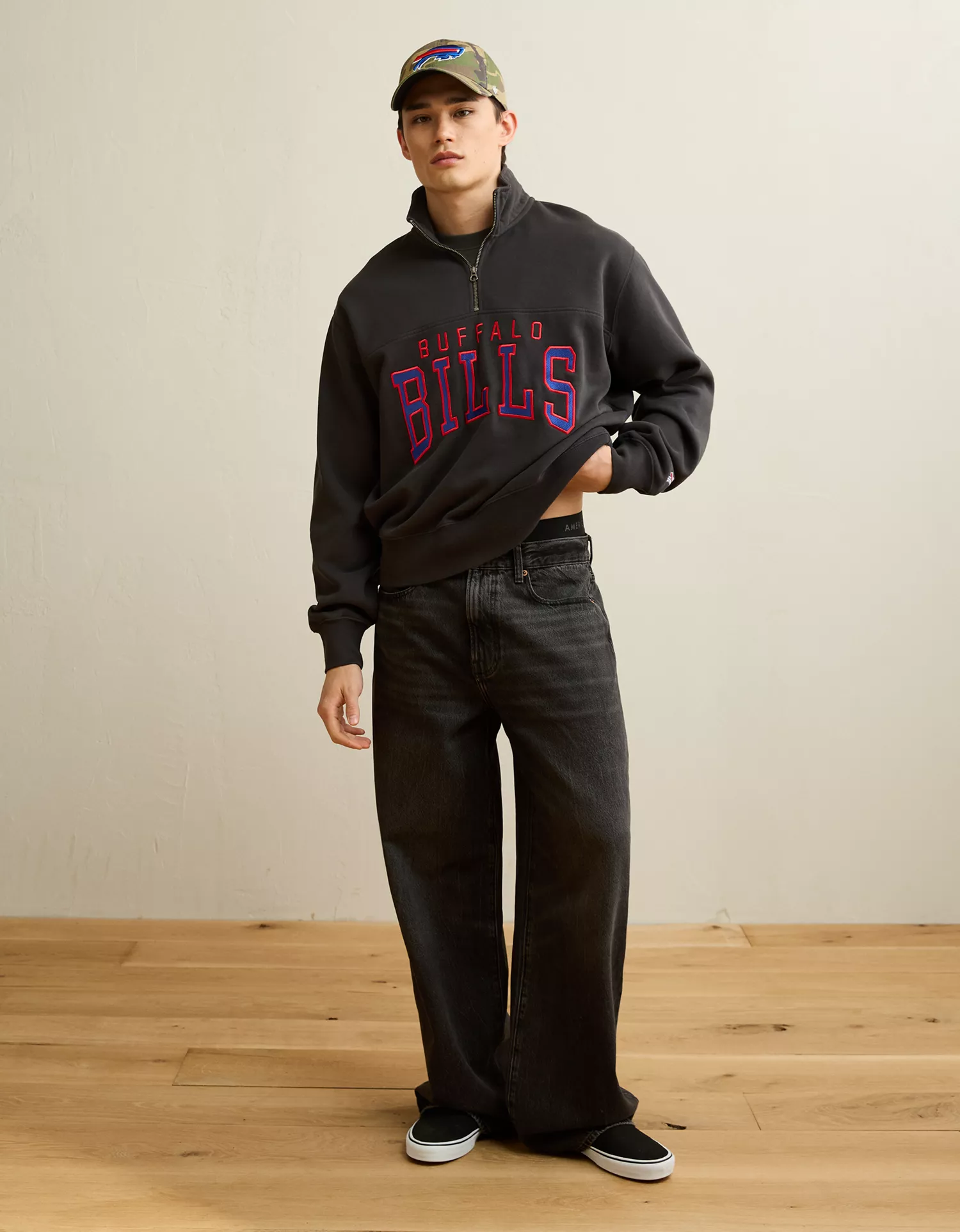 NFL Buffalo Bills Graphic Quarter-Zip Sweatshirt - thumbnail 4