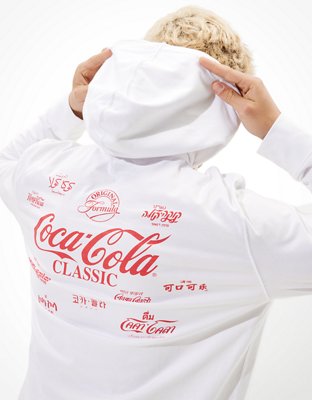 Tailgate Men's Coca Cola Long-Sleeve Graphic Hoodie Tee