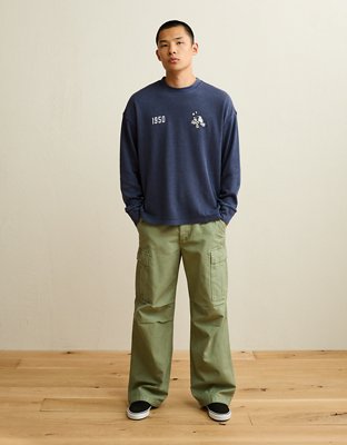 AE Boxy Fit Snoopy Long-Sleeve Graphic T-Shirt
