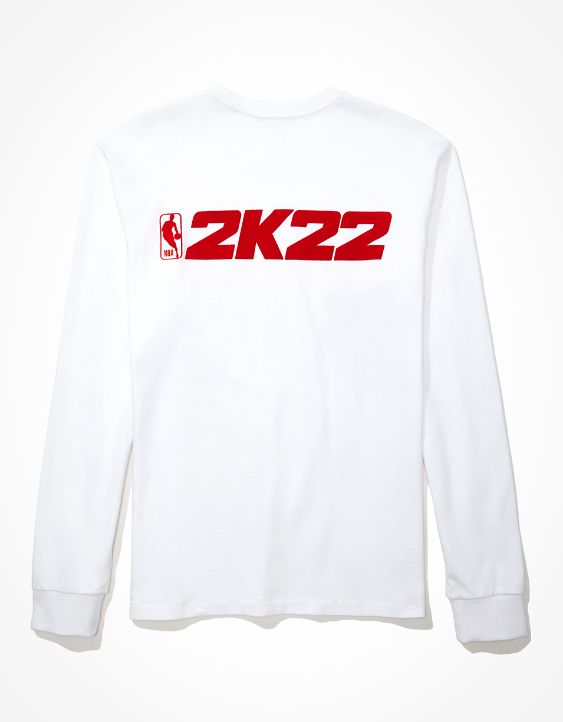 Tailgate Men's NBA2K22 Long-Sleeve Graphic Pocket T-Shirt