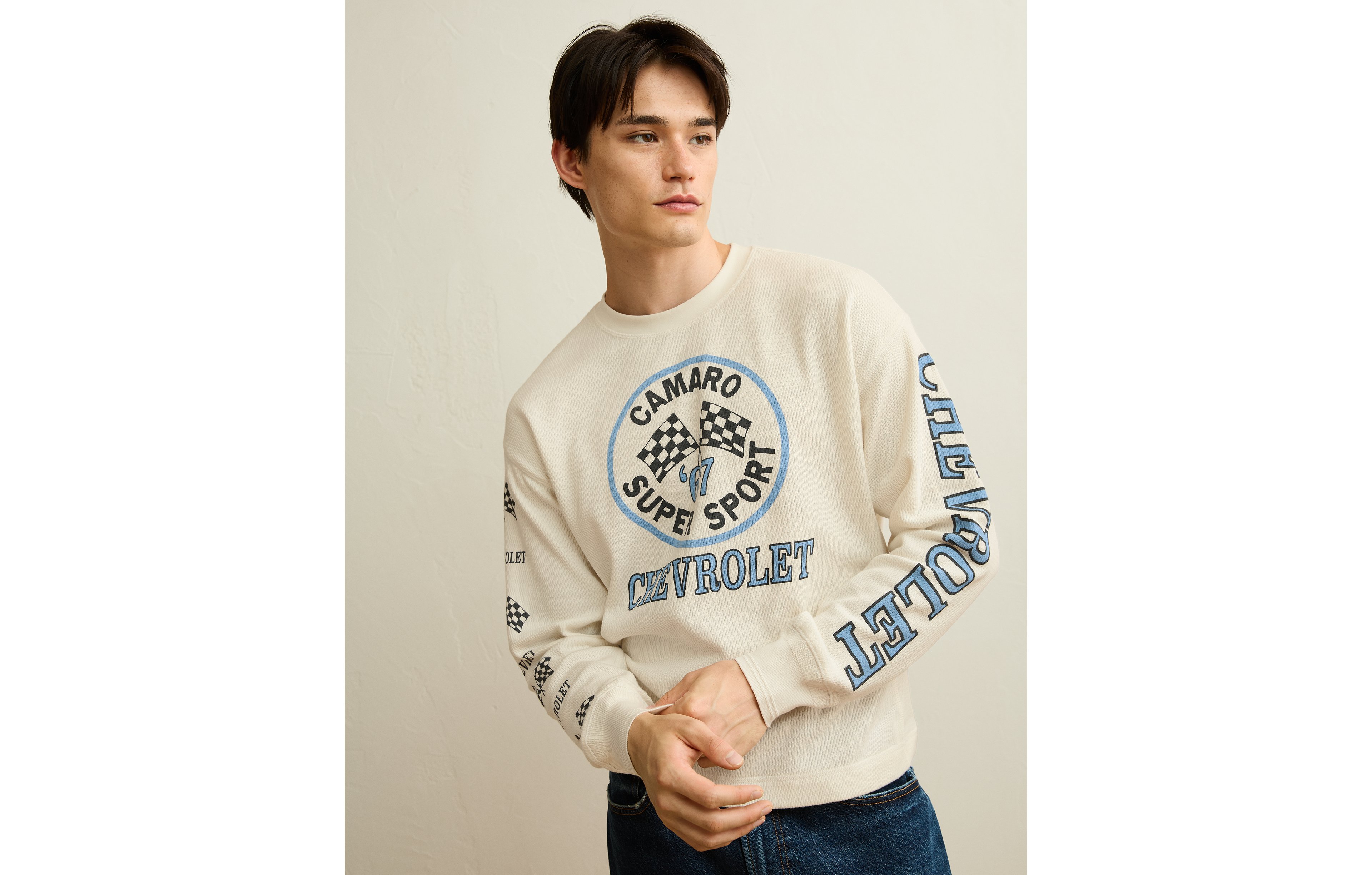 AE Boxy Fit Long Sleeve Camaro Thermal Graphic T-Shirt