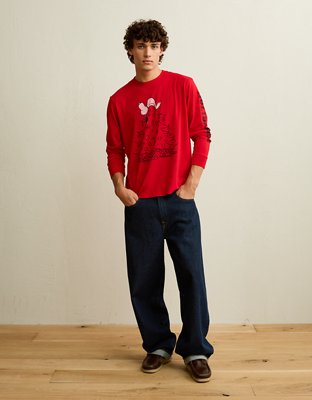 AE Standard Fit Snoopy Long-Sleeve Graphic T-Shirt