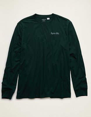 AE Standard Fit Mickey Mouse Long-Sleeve Graphic T-Shirt