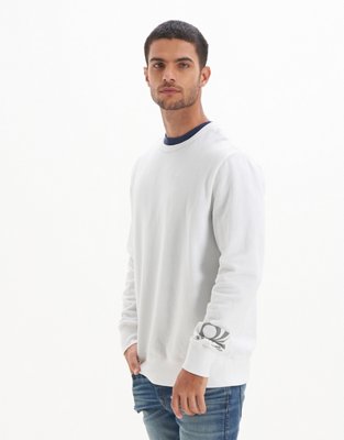 AE FIFA® Classics Crew Neck Sweatshirt