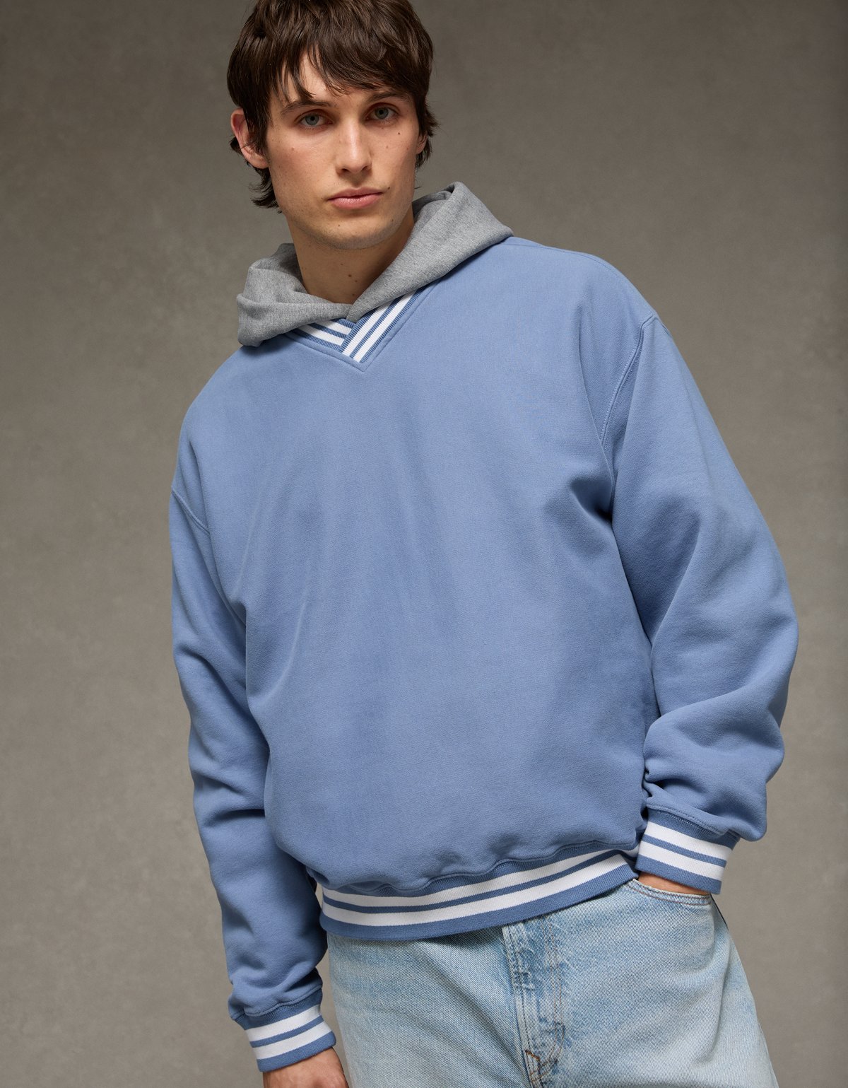 AE Varsity V-Neck Sweatshirt - image 5