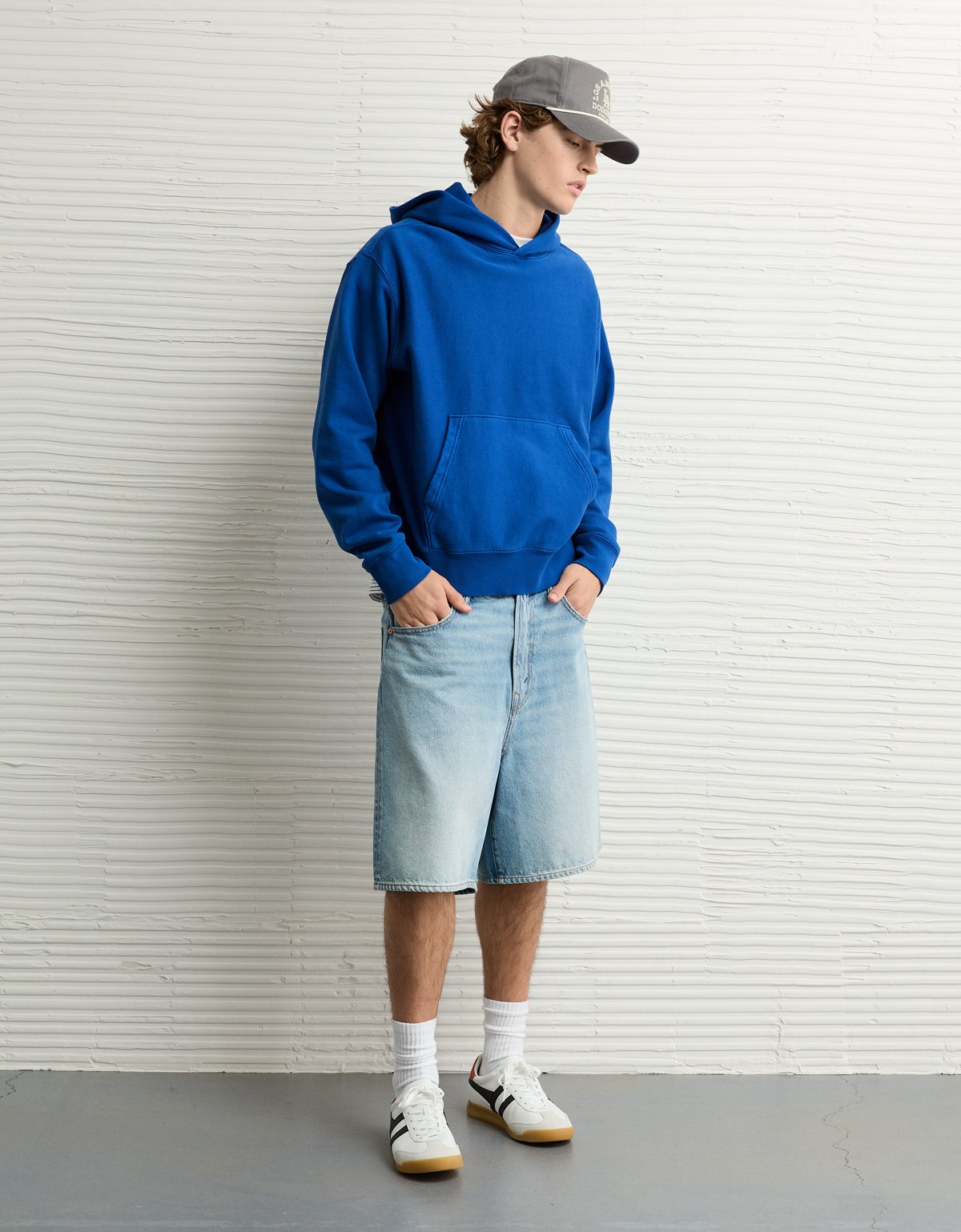 AE Laidback Luxe Heavyweight Hoodie - image 5