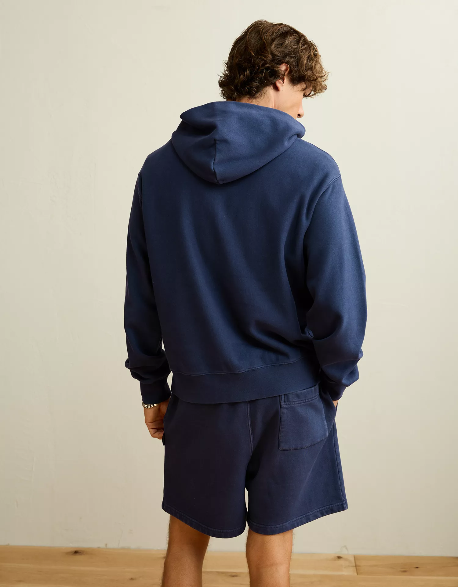 AE Laidback Luxe Heavyweight Graphic Hoodie - thumbnail 3