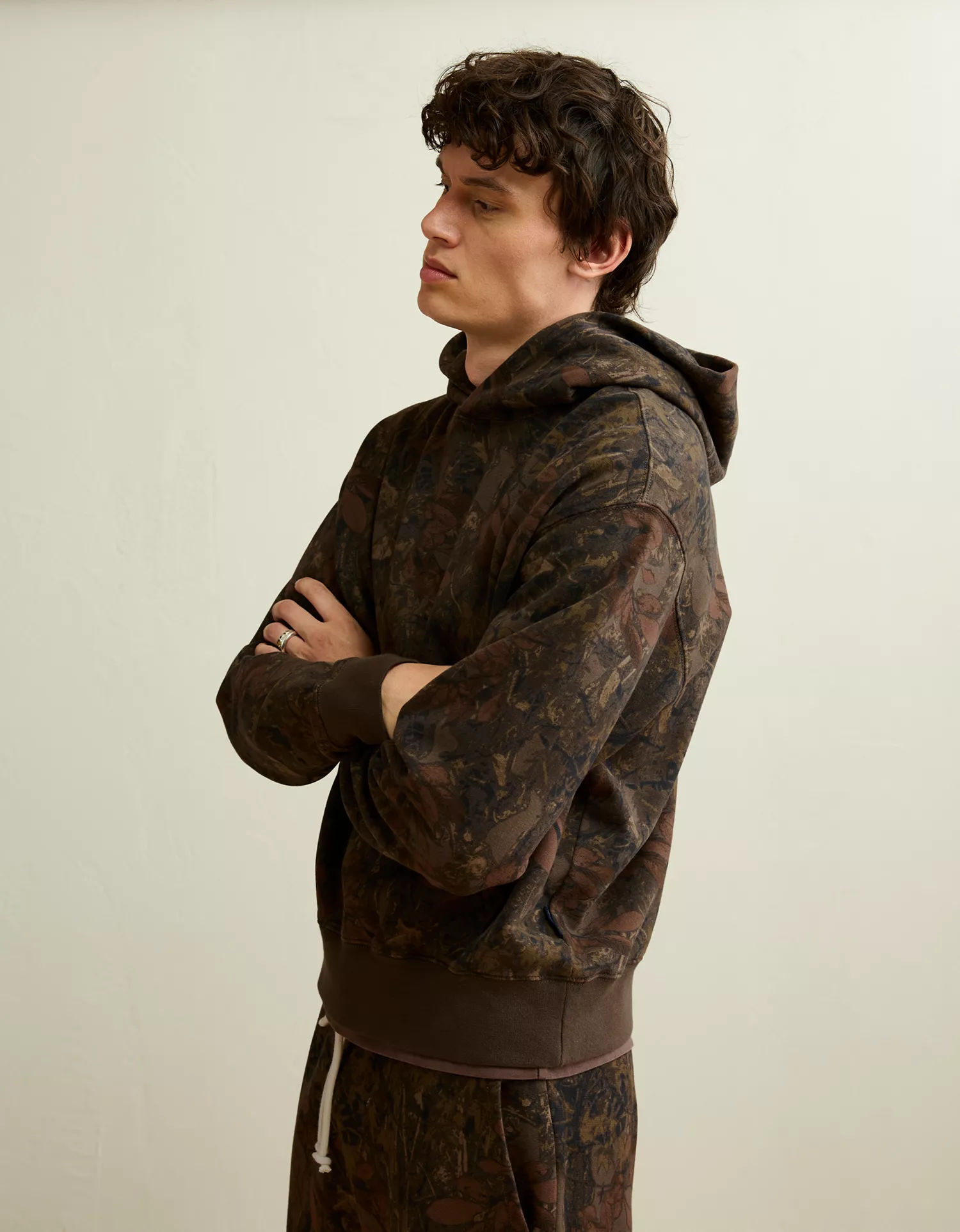 AE Laidback Luxe Heavyweight Hoodie - thumbnail 6