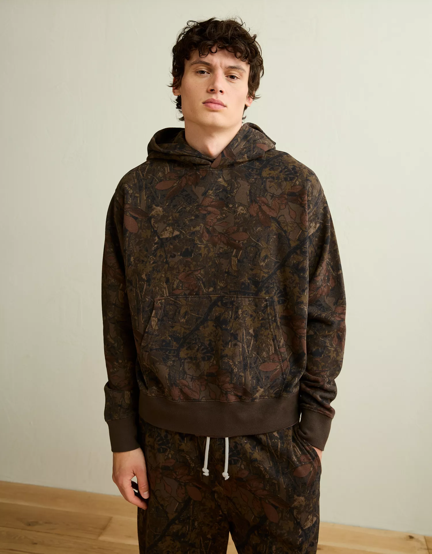 AE Laidback Luxe Heavyweight Hoodie