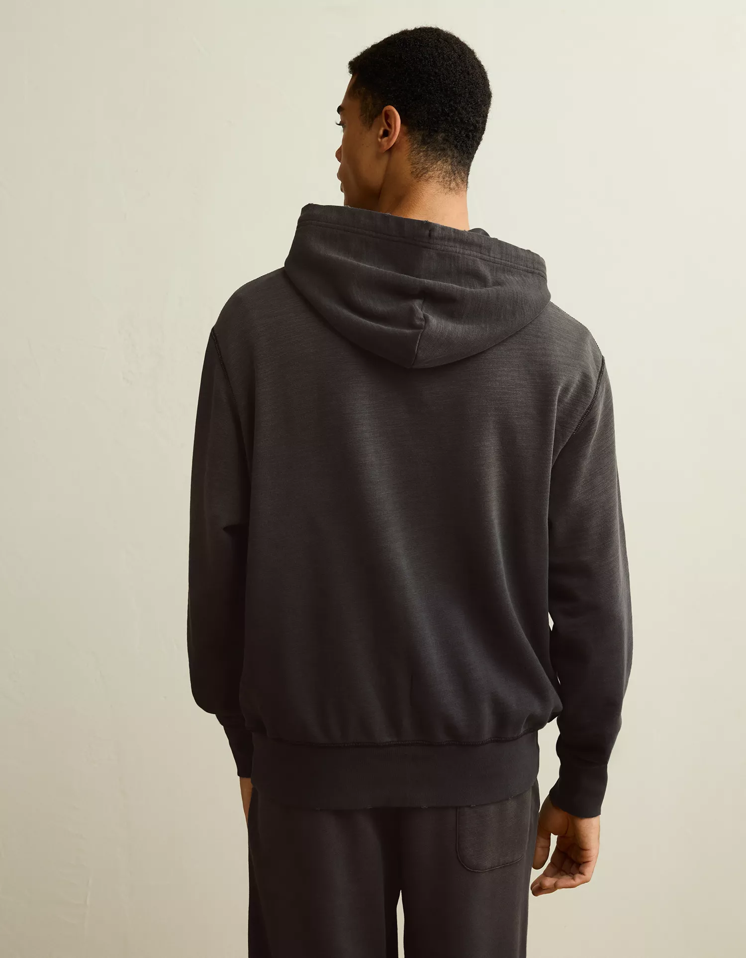 AE Relaxed Fit Lived-In Hoodie - thumbnail 2
