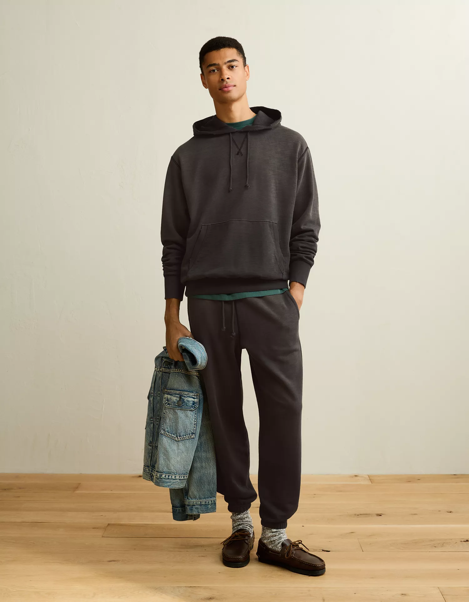 AE Relaxed Fit Lived-In Hoodie - thumbnail 4