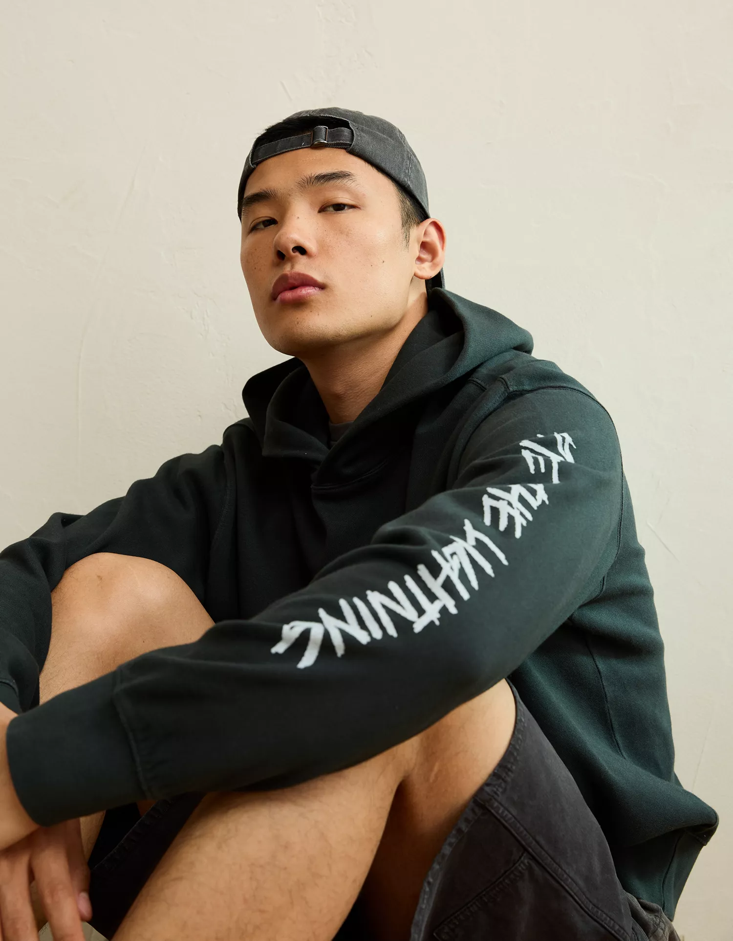 AE Standard Fit Metallica Graphic Hoodie - thumbnail 7
