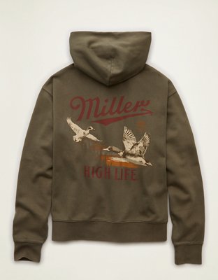 Мужское худи American Eagle AE Laidback Luxe Miller Lite Graphic, цвет: Оливковый мох — фото 4