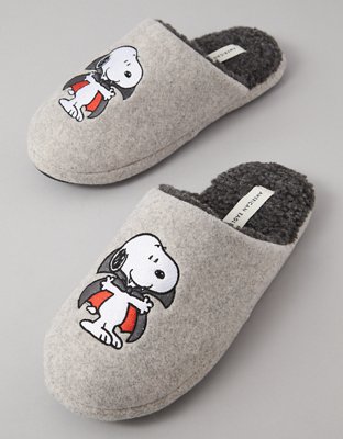 AE Halloween Snoopy Fleece Slipper