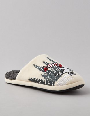 AE Holiday Snoopy Fleece Slipper