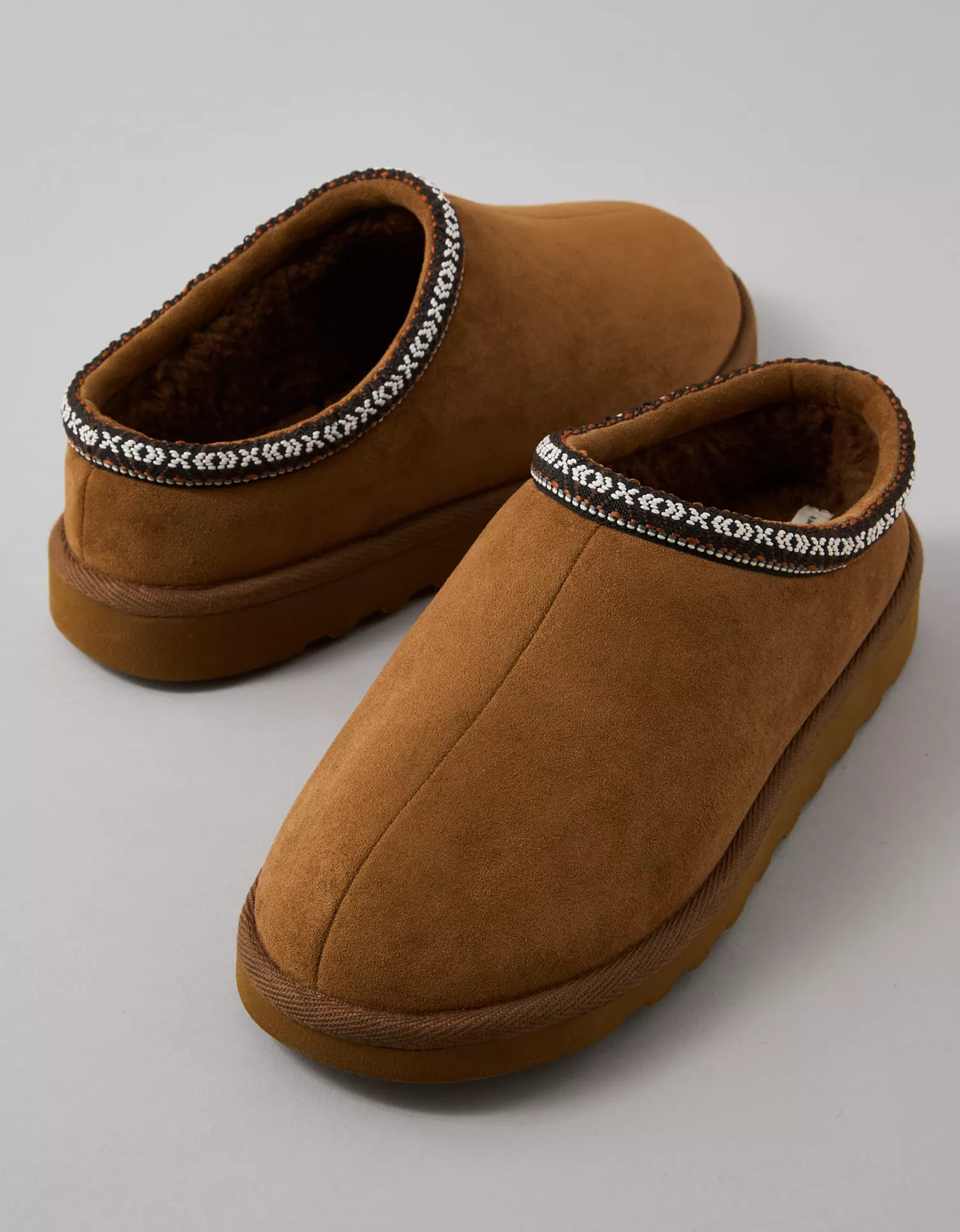 AE Suede Slipper - thumbnail 3