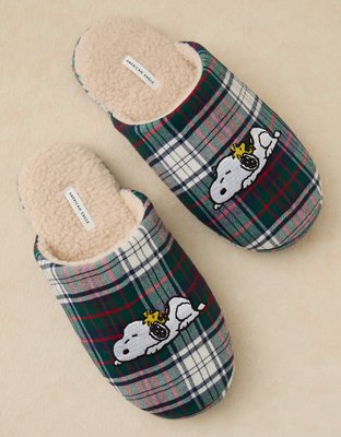 AE Snoopy Slipper