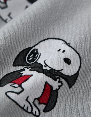 Мужские брюки American Eagle AEO Men's Snoopy Vampire Halloween Stretch Boxer Short — фото 2