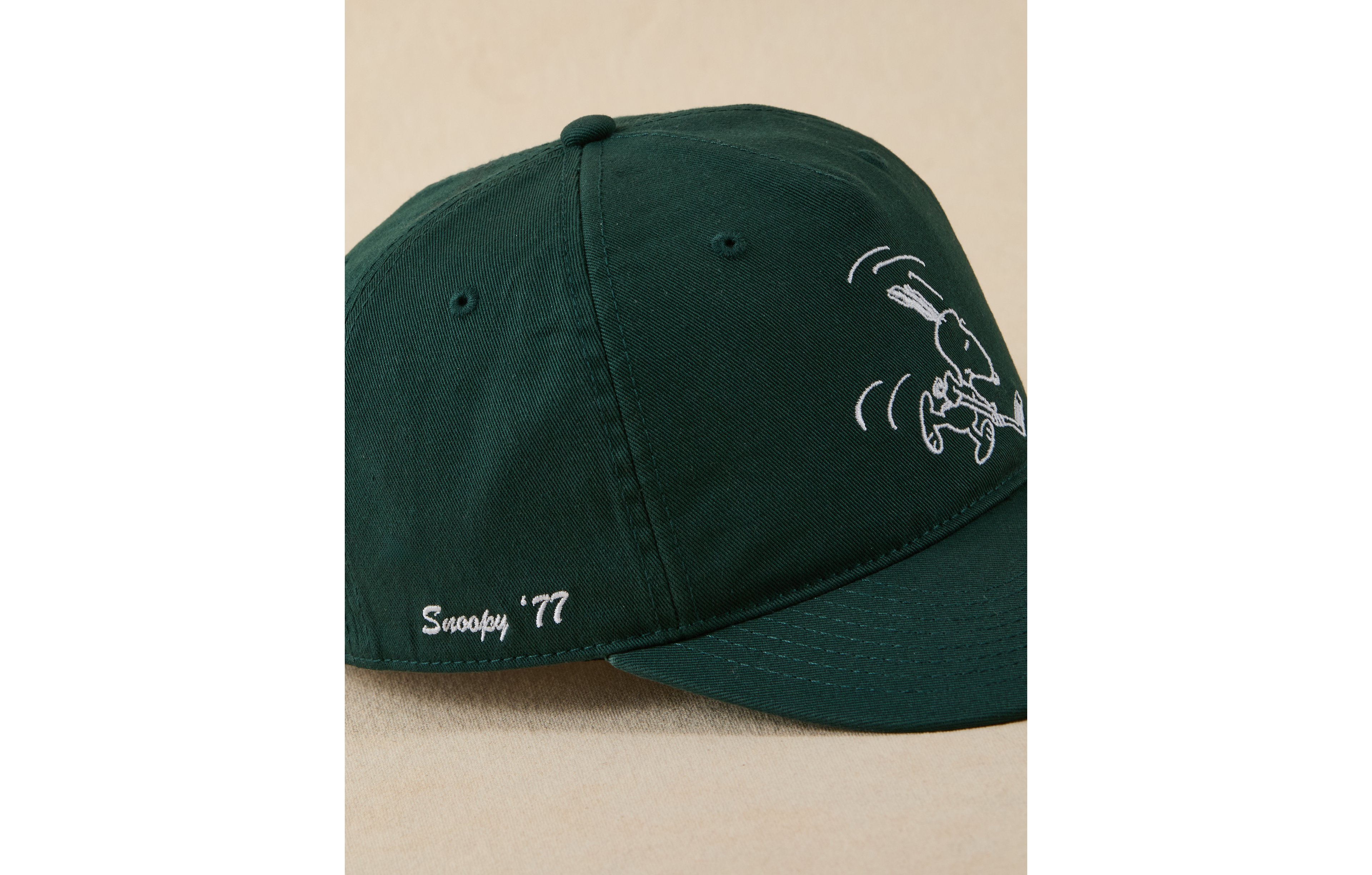 AE Snoopy Hockey Retro Hat