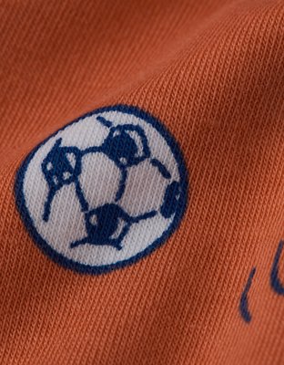 AEO Men's Snoopy Soccer 6" Classic Boxer Brief